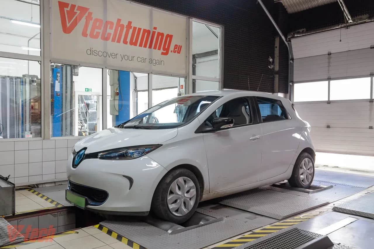 Chip tuning ile koni: Jak zwiększyć moc silnika bez ryzyka?