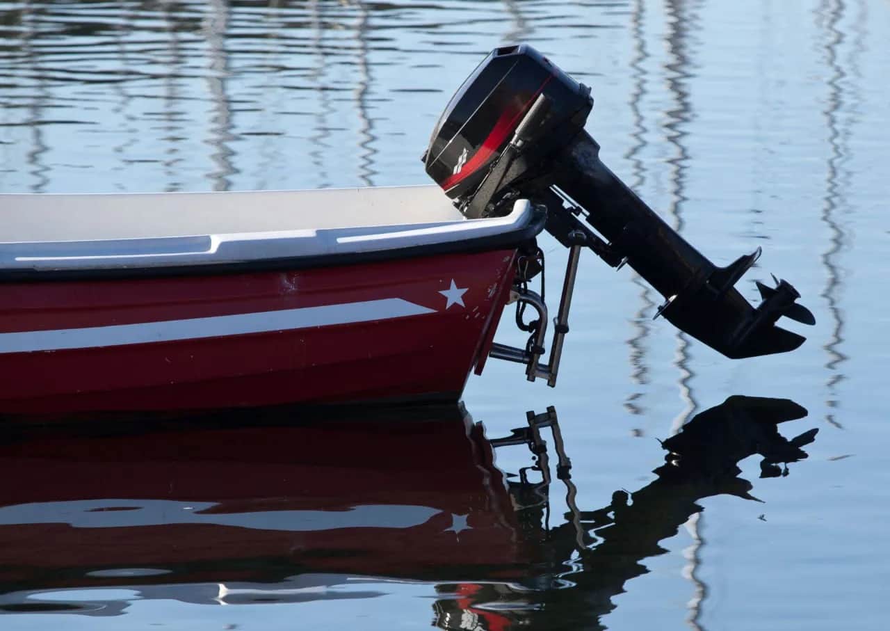 Jak sprawdzić rok produkcji silnika zaburtowego Yamaha i uniknąć problemów